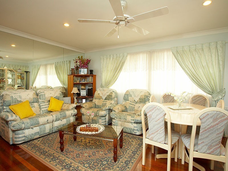 65 Mountain Street, Mount Gravatt QLD 4122