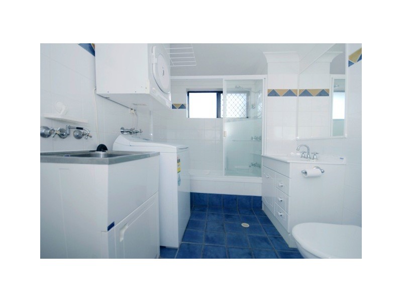 1/57 Eighth Avenue, Coorparoo QLD 4151