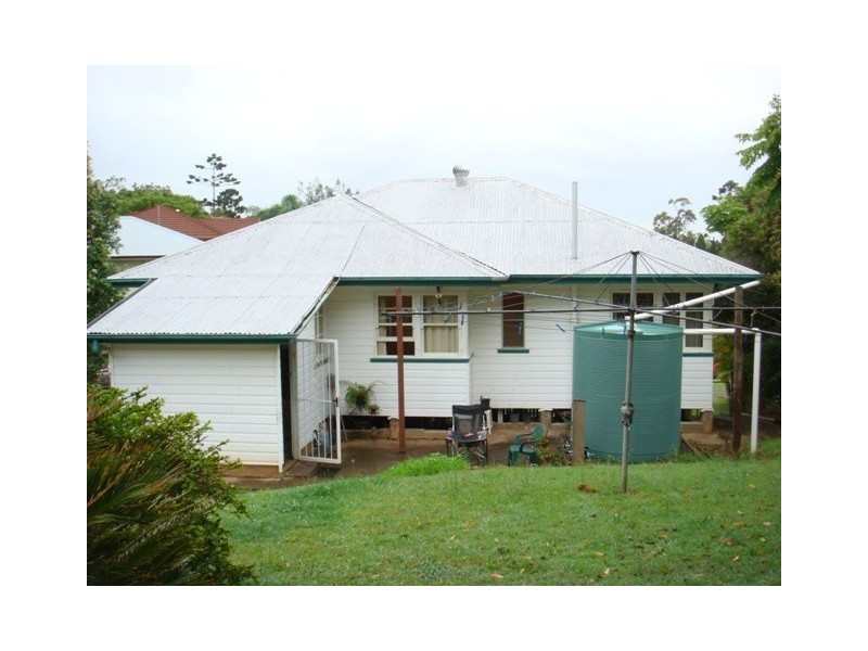 14 Diamond Street, Holland Park QLD 4121