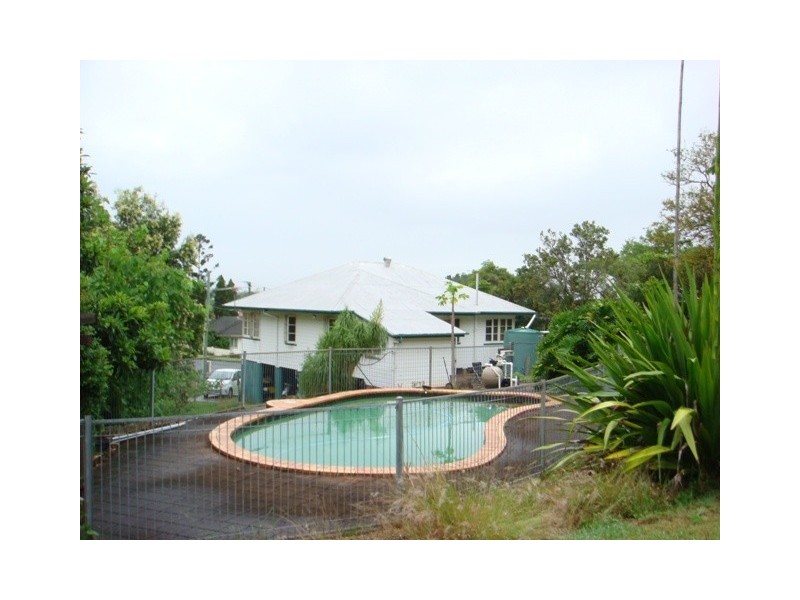 14 Diamond Street, Holland Park QLD 4121