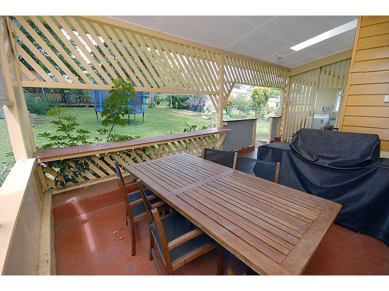 48 Stella Street, Holland Park QLD 4121