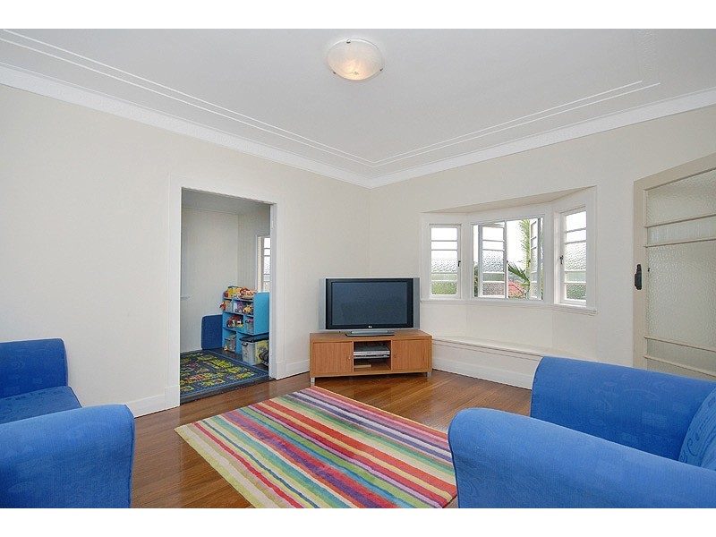 48 Stella Street, Holland Park QLD 4121