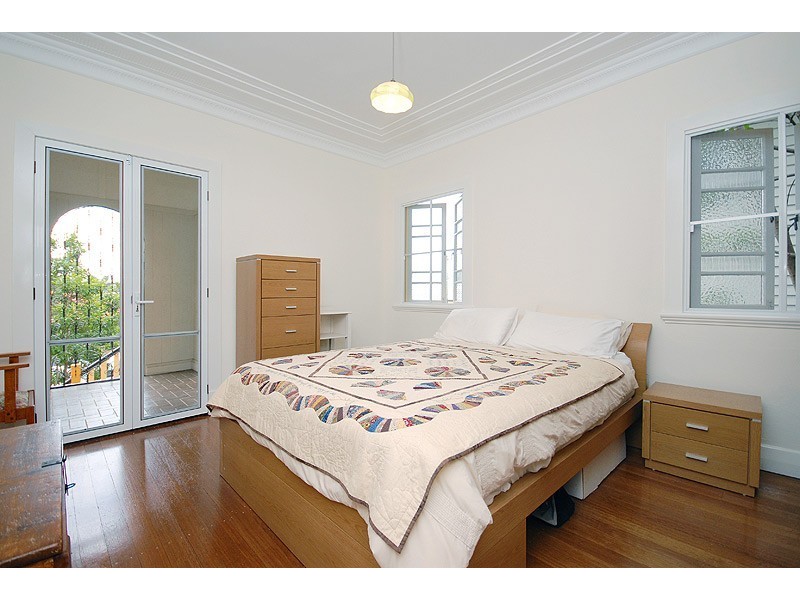 48 Stella Street, Holland Park QLD 4121