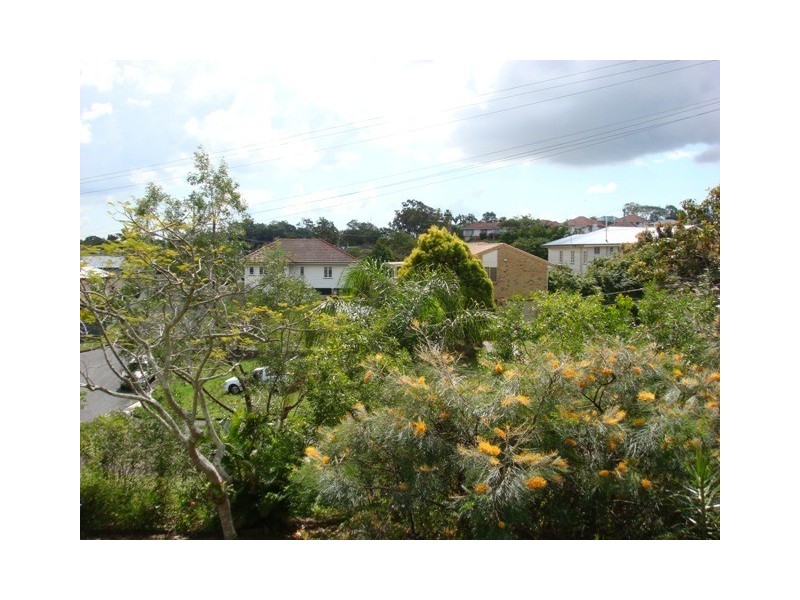 1 Aemilia Avenue, Seven Hills QLD 4170