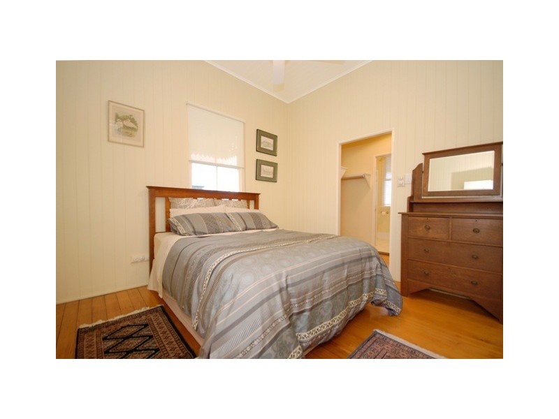 50 Ninth Avenue, Coorparoo QLD 4151