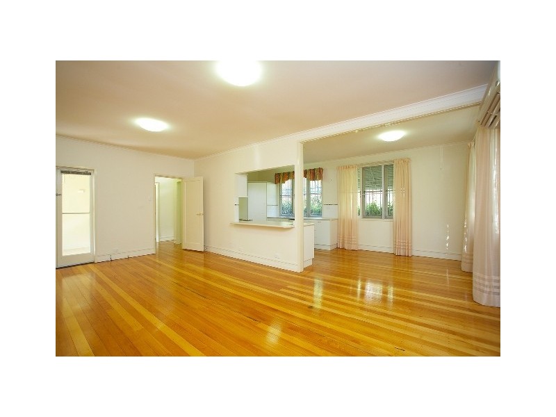 23 Perihelion Street, Coorparoo QLD 4151
