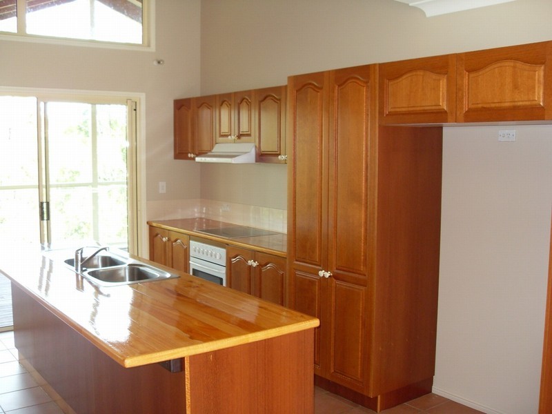 33 Silkyoak Way, Albany Creek QLD 4035