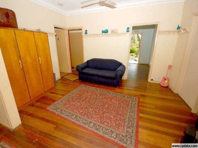 23 Grant Street, Redcliffe QLD 4020