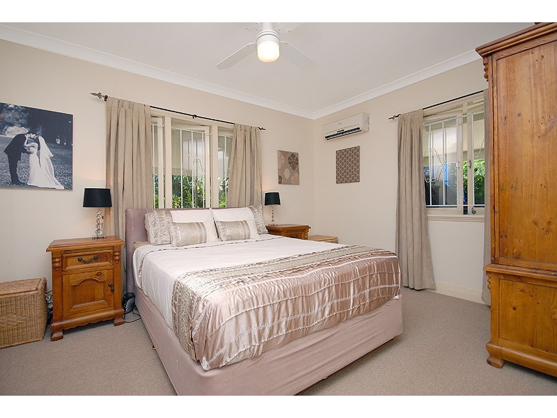 39 Walker Street, Coorparoo QLD 4151