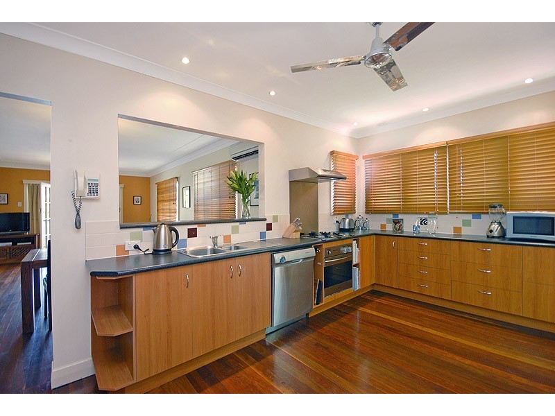 39 Walker Street, Coorparoo QLD 4151