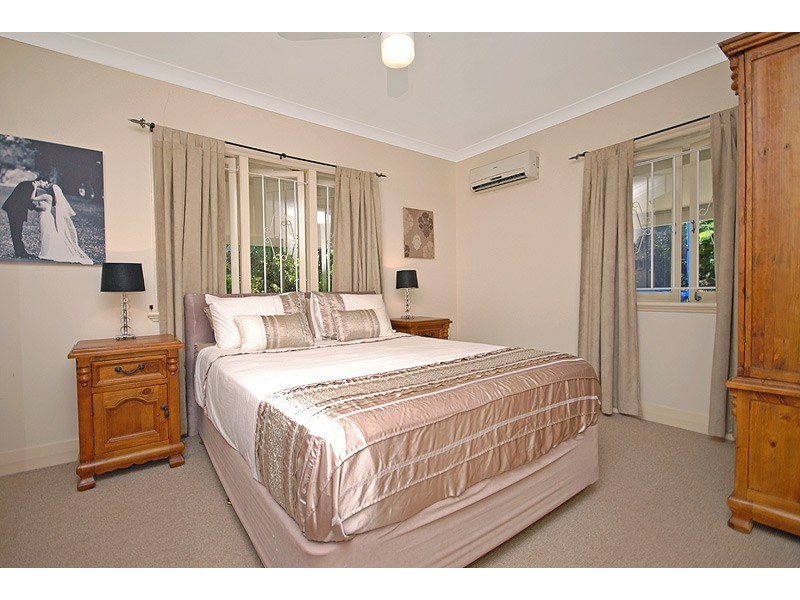 39 Walker Street, Coorparoo QLD 4151