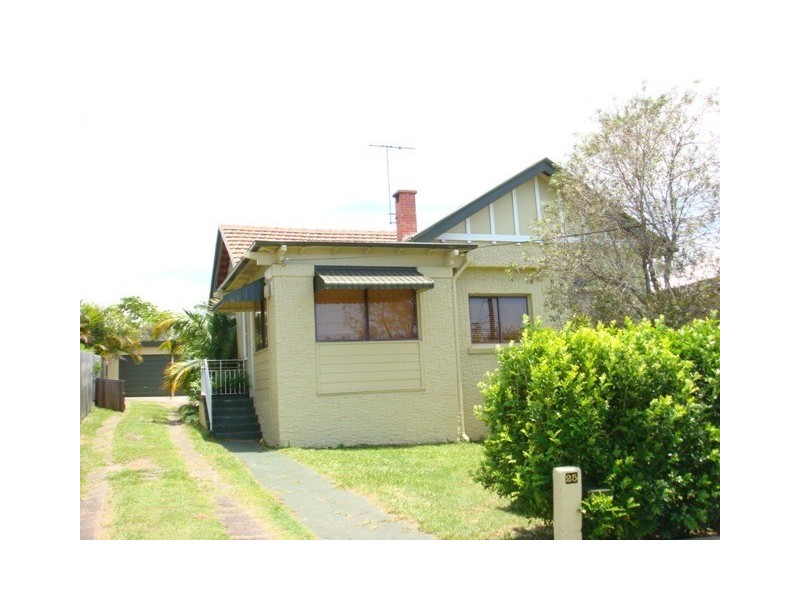 25 Halland Terrace, Camp Hill QLD 4152