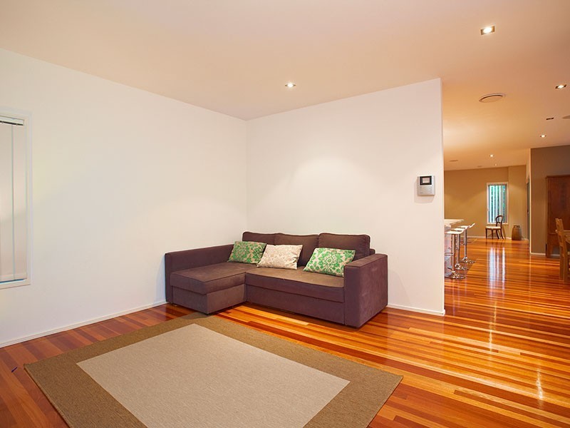 105 Strong Avenue, Graceville QLD 4075