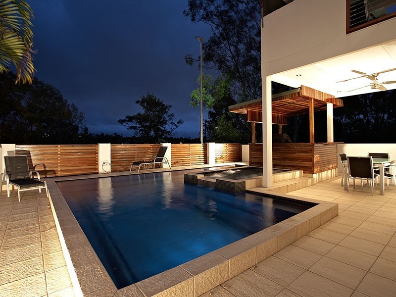 19 Garden Street, Greenslopes QLD 4120