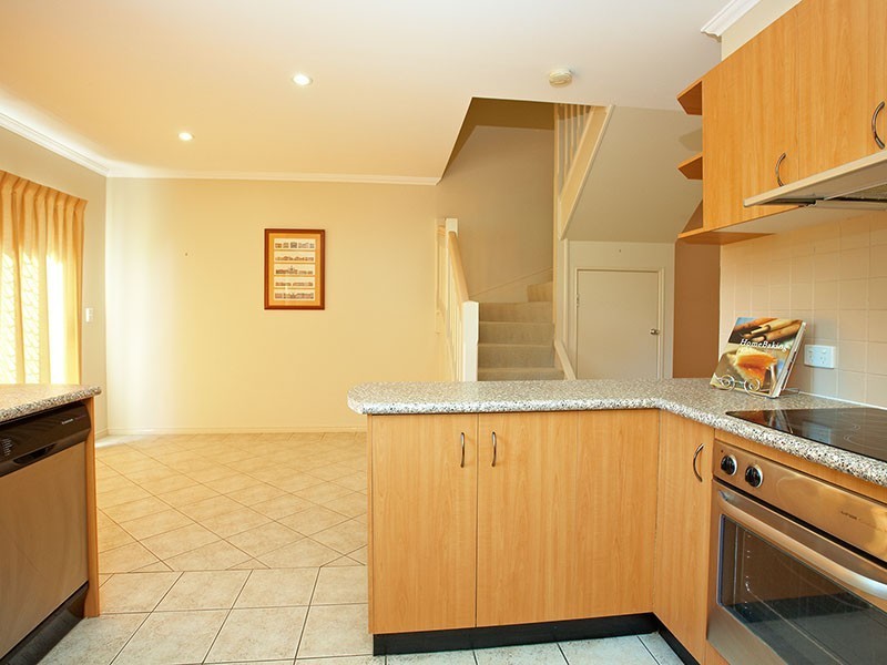 6/62 Leicester Street, Coorparoo QLD 4151