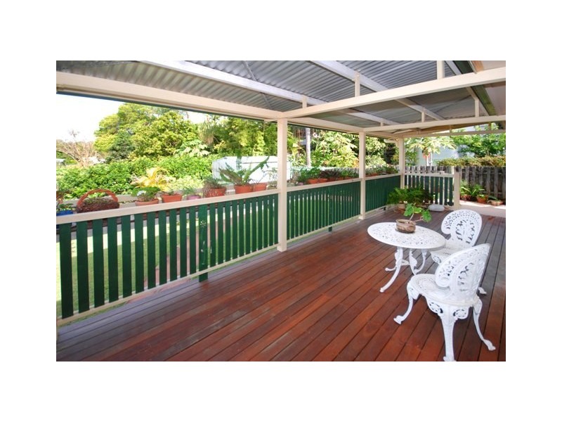 207 Chatsworth Road, Coorparoo QLD 4151