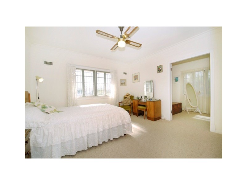 207 Chatsworth Road, Coorparoo QLD 4151