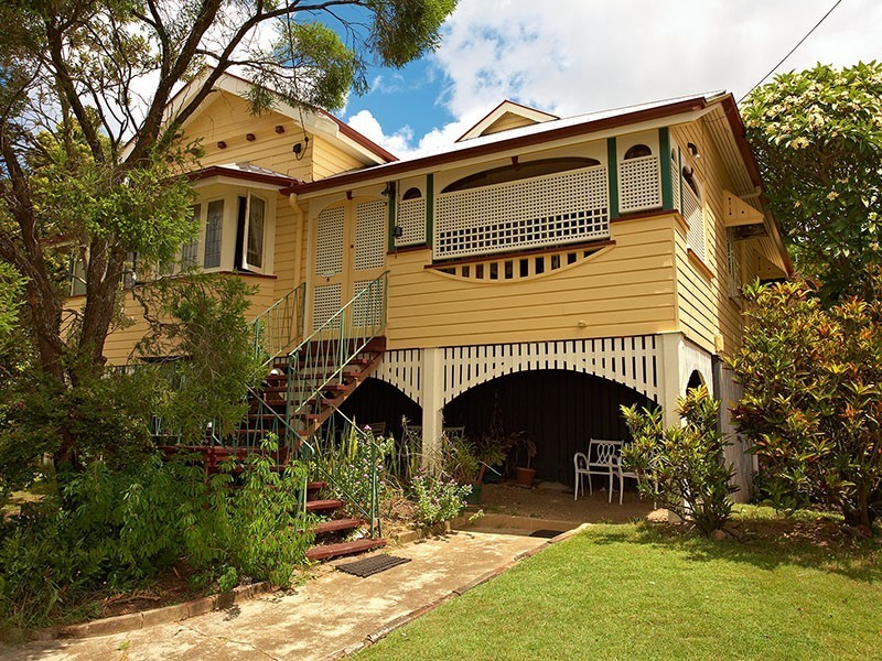 16 Emlyn Street, Coorparoo QLD 4151