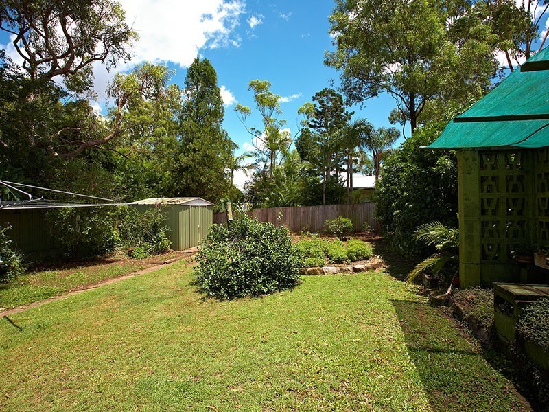 23 Wills Street, Coorparoo QLD 4151