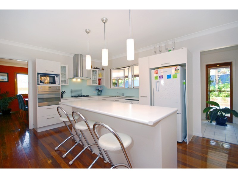 10 Sterculia Avenue, Holland Park West QLD 4121