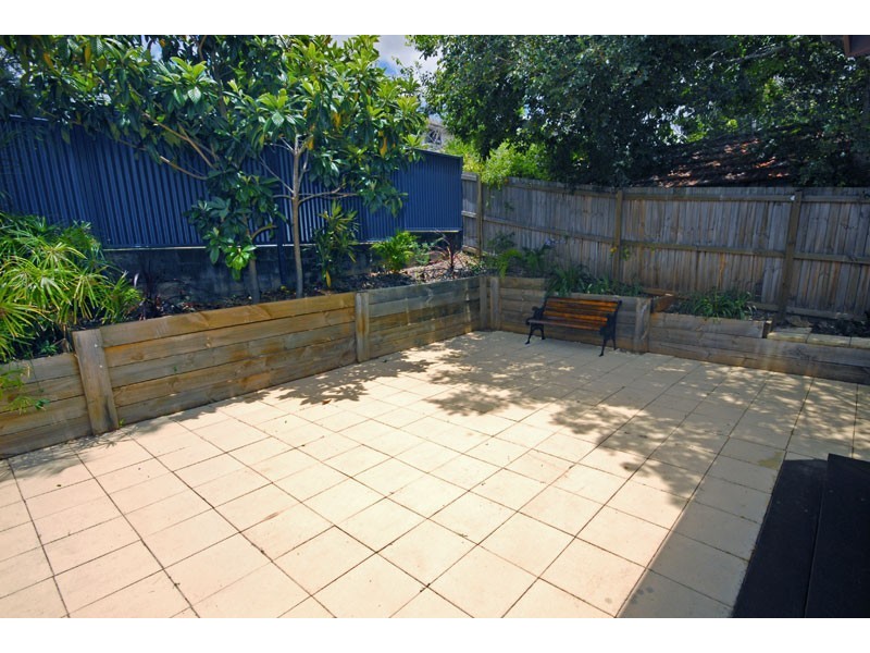 10 Sterculia Avenue, Holland Park West QLD 4121