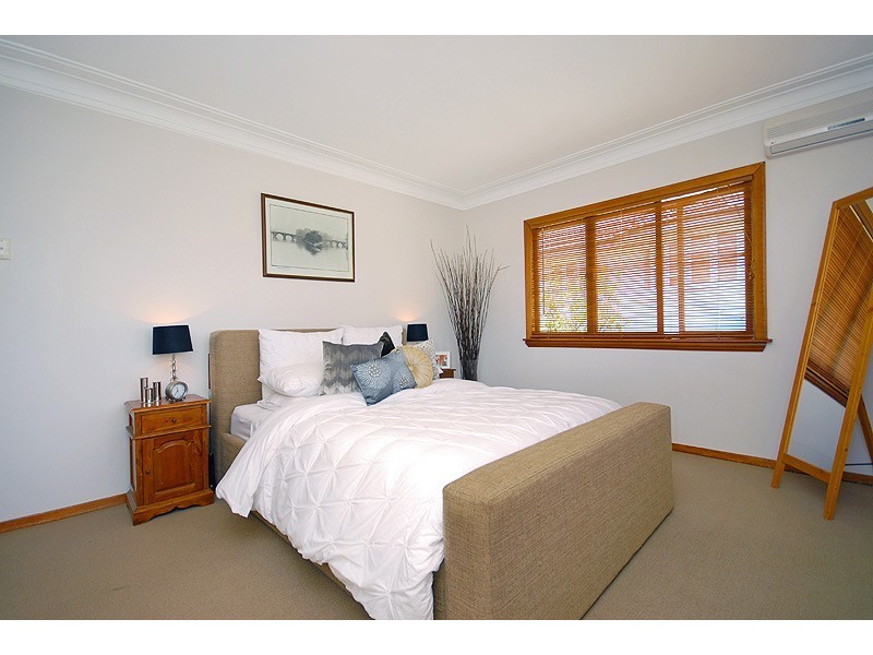 10 Sterculia Avenue, Holland Park West QLD 4121