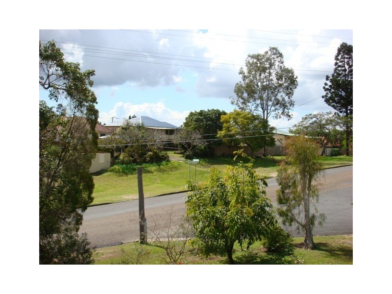 1 Aemilia Avenue, Seven Hills QLD 4170