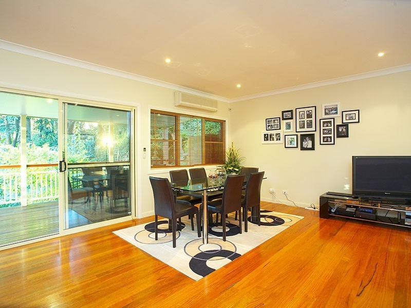 66 The Promenade, Camp Hill QLD 4152