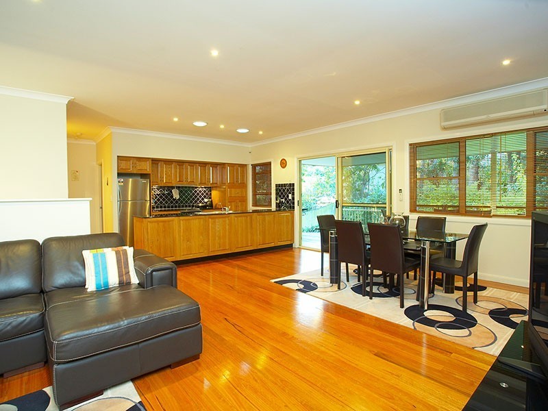 66 The Promenade, Camp Hill QLD 4152