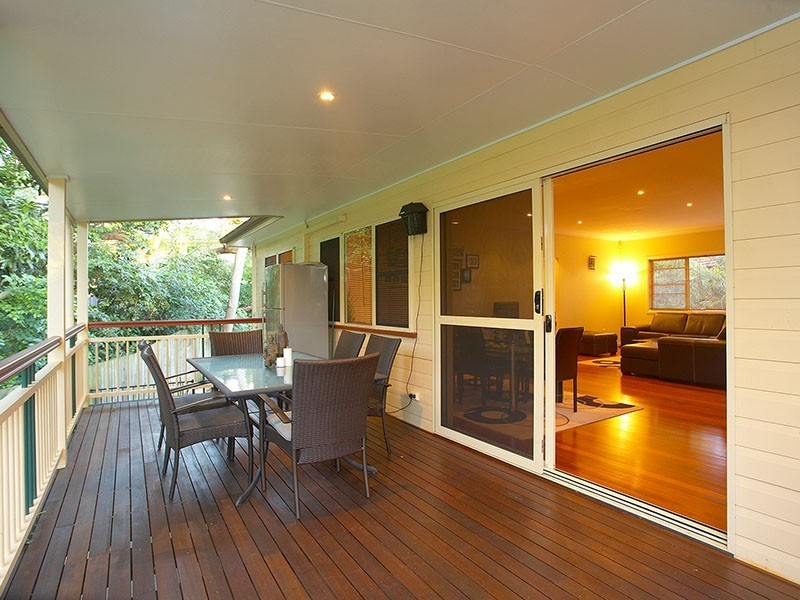 66 The Promenade, Camp Hill QLD 4152