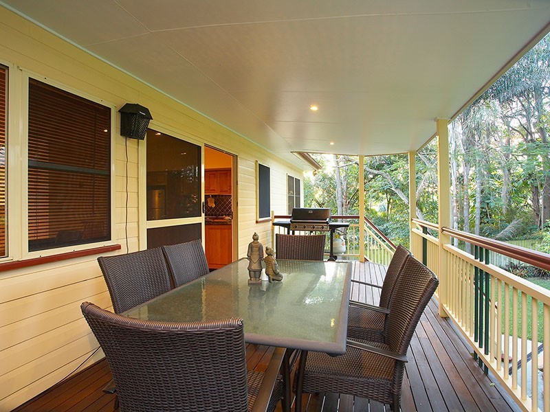 66 The Promenade, Camp Hill QLD 4152