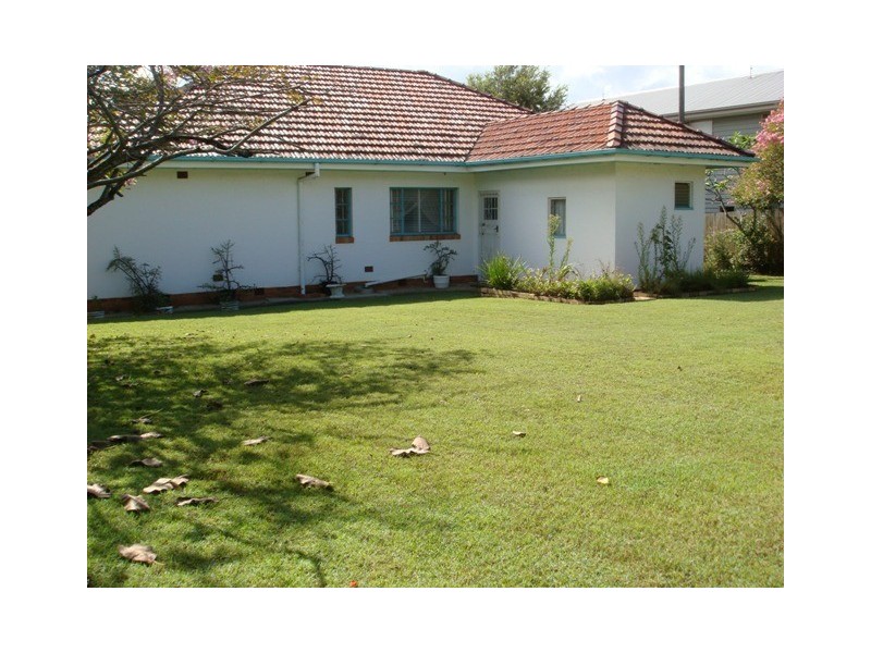 53 Raven Street, Camp Hill QLD 4152