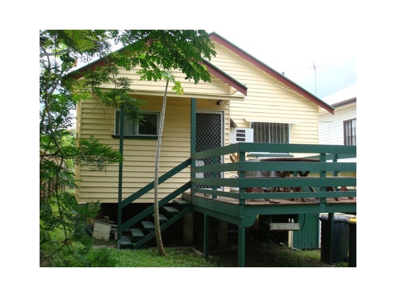 9 John Bright Street, Moorooka QLD 4105