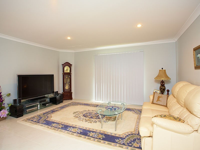 41 Almavale Street, Carindale QLD 4152