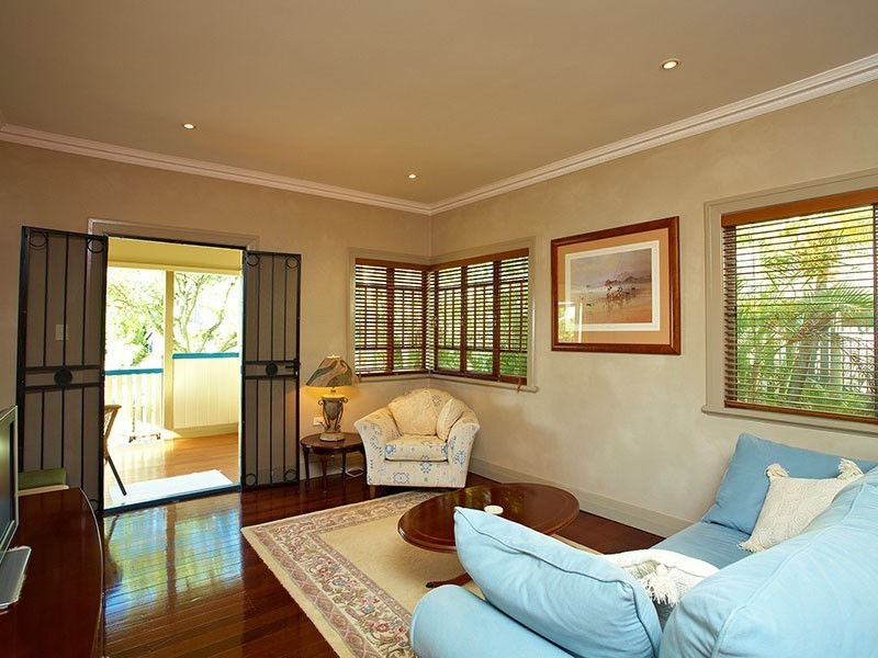 7 Henderson Street, Camp Hill QLD 4152