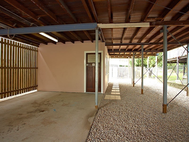 79 Victoria Terrace, Greenslopes QLD 4120