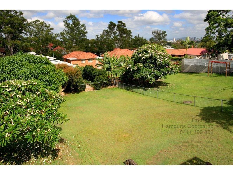 31 Sirius Street, Coorparoo QLD 4151