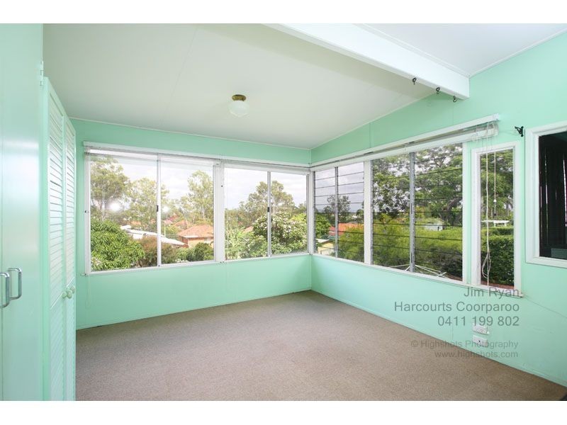 31 Sirius Street, Coorparoo QLD 4151
