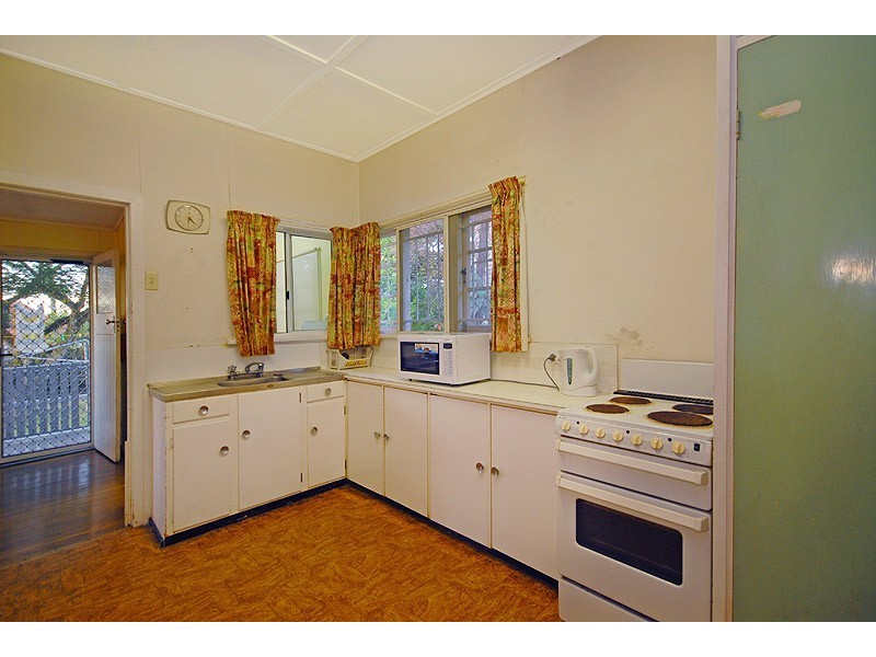 9 Glyn Street, Coorparoo QLD 4151