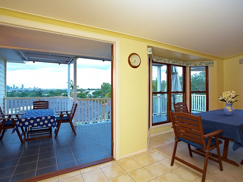 55 Illidge Street, Coorparoo QLD 4151