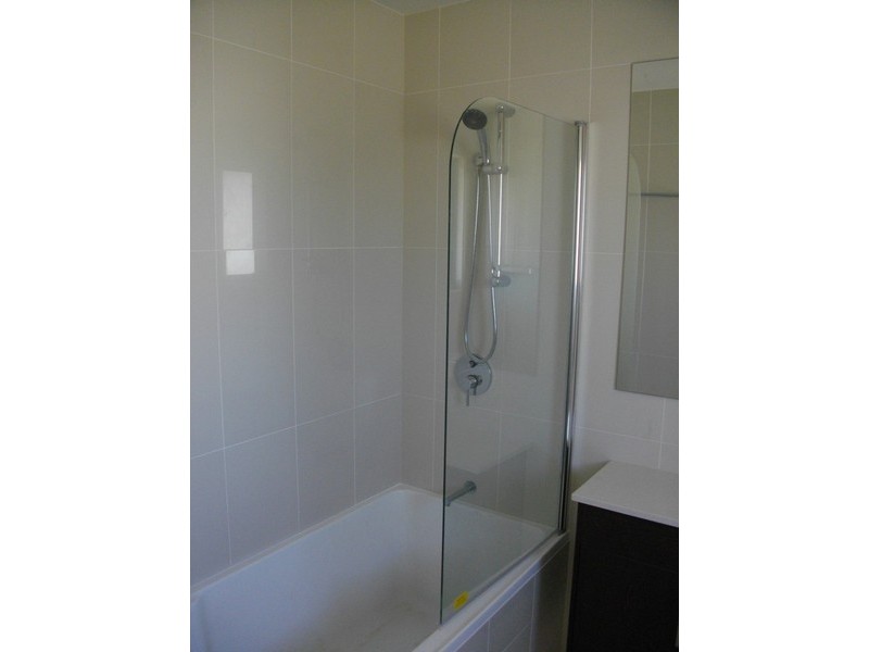 2/148 Baringa Street, Morningside QLD 4170