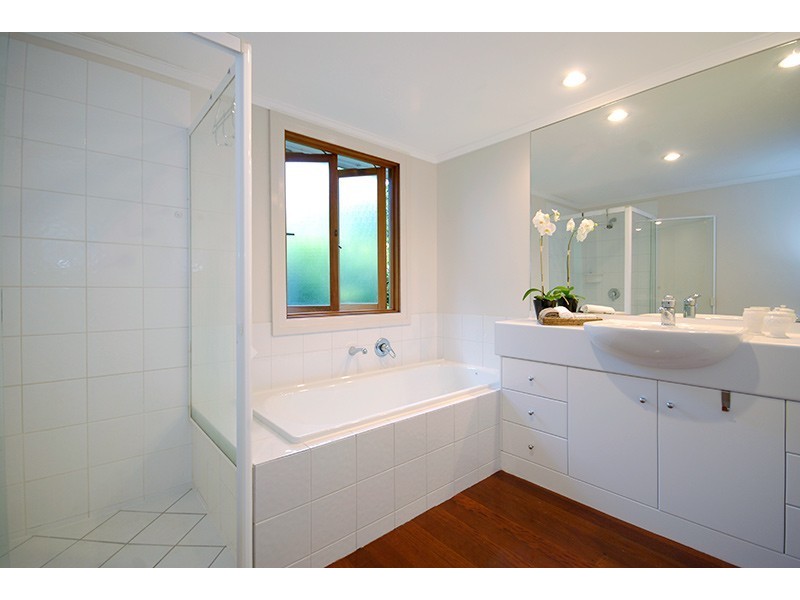 51 Orion Street, Coorparoo QLD 4151