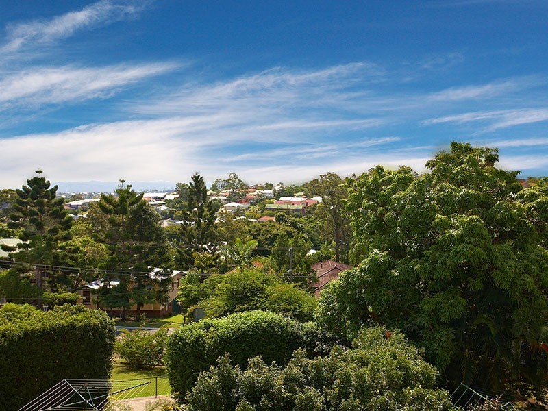 10 Percival Terrace, Holland Park QLD 4121