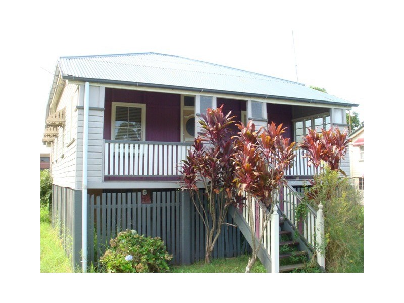 38 Temple Street, Coorparoo QLD 4151