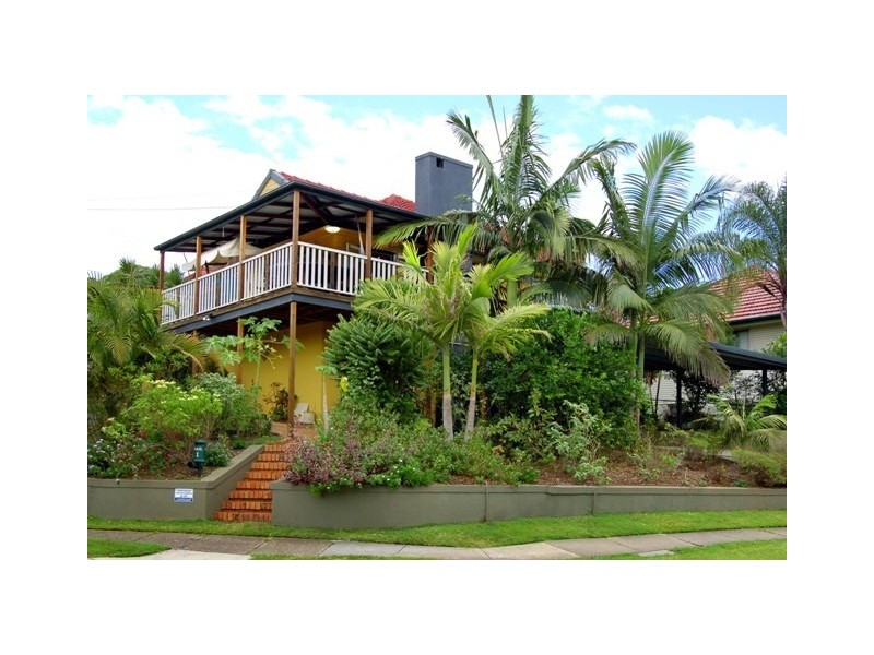 1 Galsworthy Street, Holland Park West QLD 4121