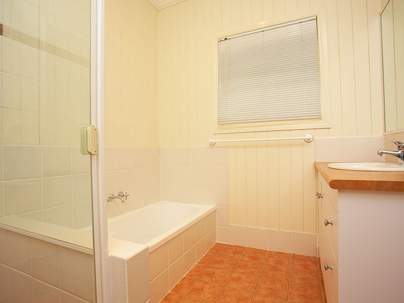 7 Newman Avenue, Camp Hill QLD 4152