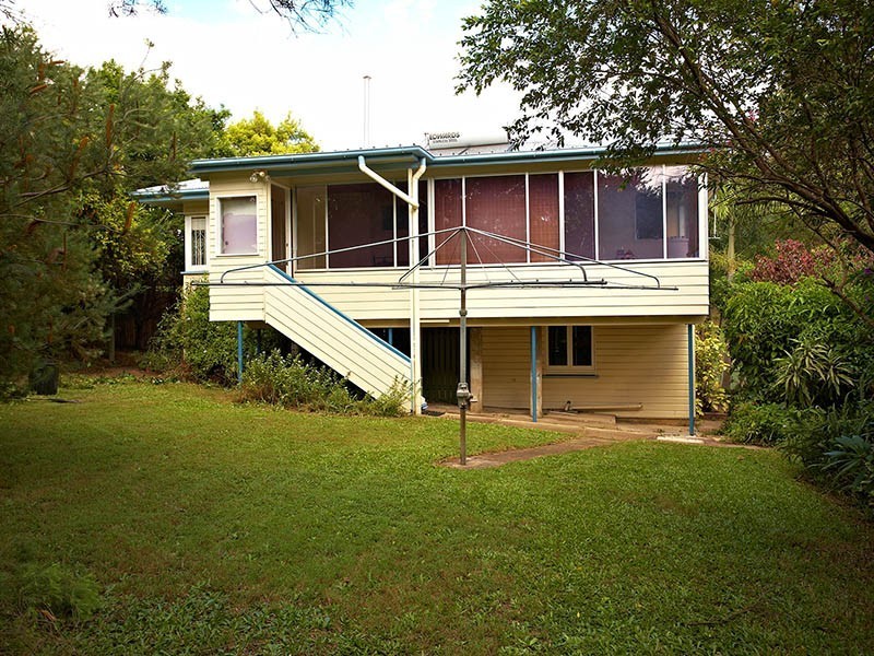 15 Monza Street, Holland Park West QLD 4121