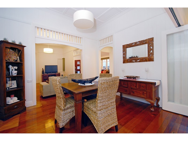 18 Hamel Street, Camp Hill QLD 4152