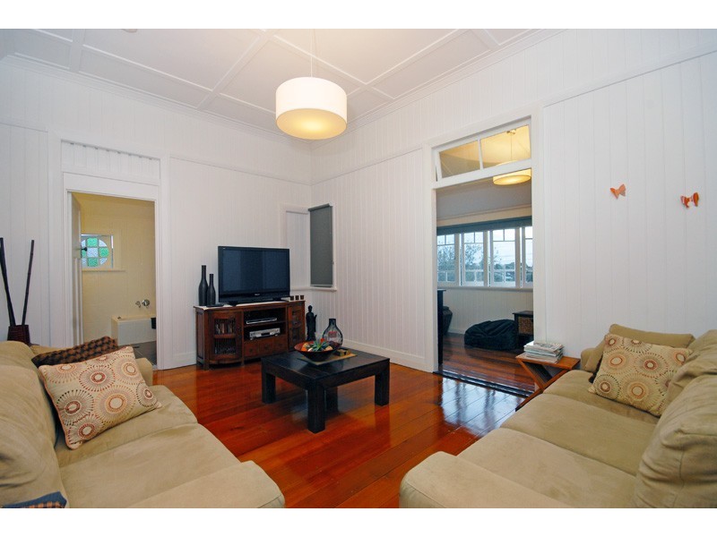 18 Hamel Street, Camp Hill QLD 4152