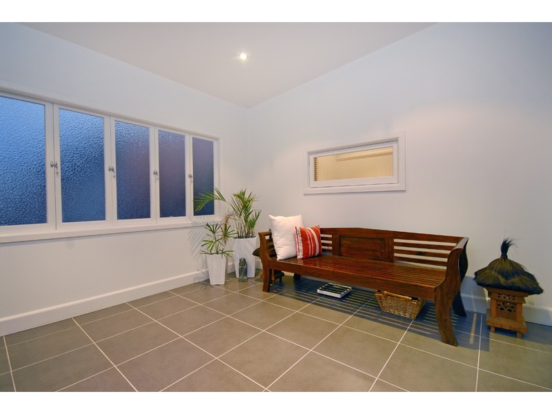 18 Hamel Street, Camp Hill QLD 4152